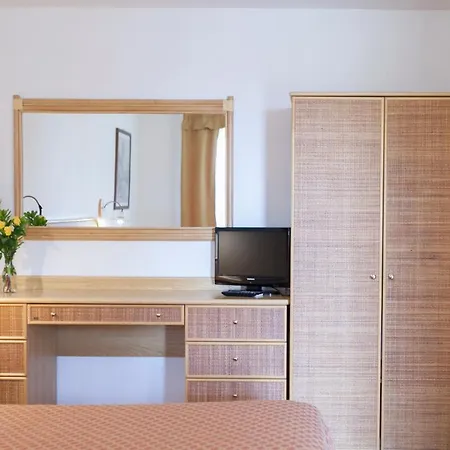 Tre Esse Otel 2*